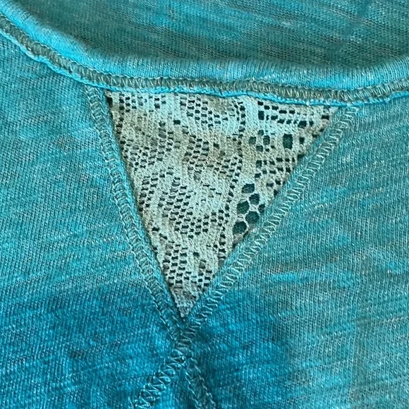 4 top bundle - Picture 6 of 8